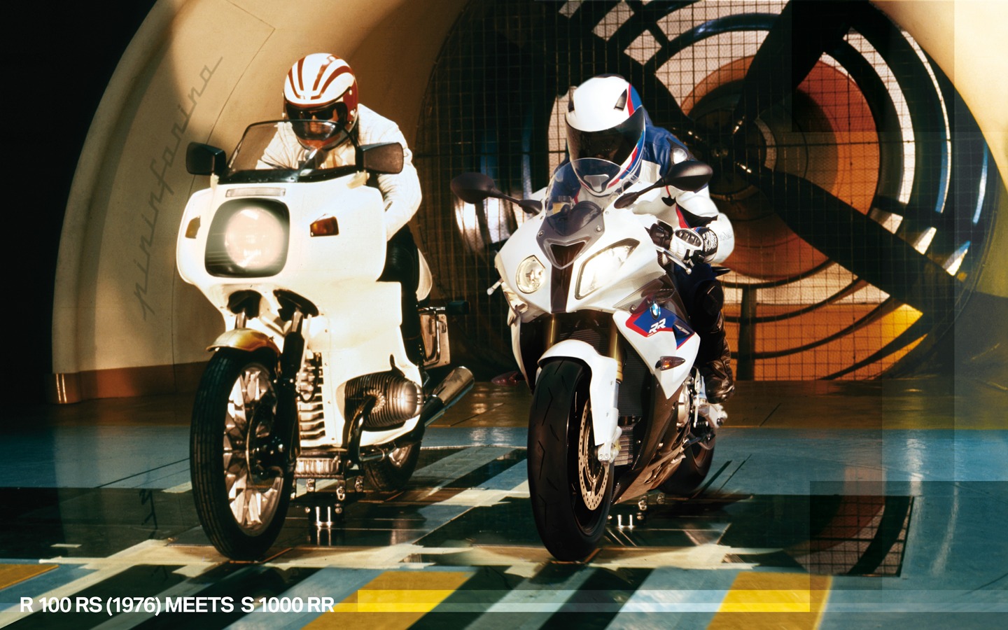 Anniversaire BMW, 90 ans : Une R 100 RS et une S 1000 RR