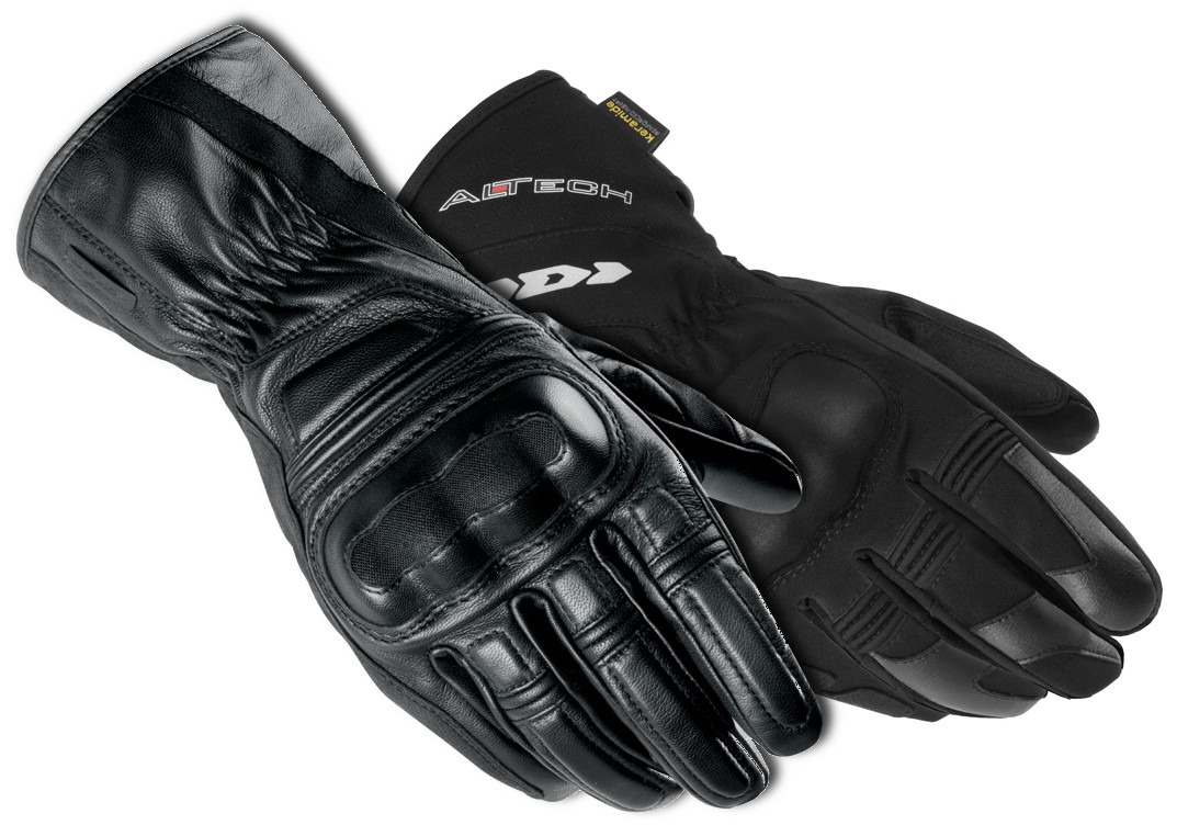 Gants moto, cuir ou textile ? Un cuir devant un gant textile