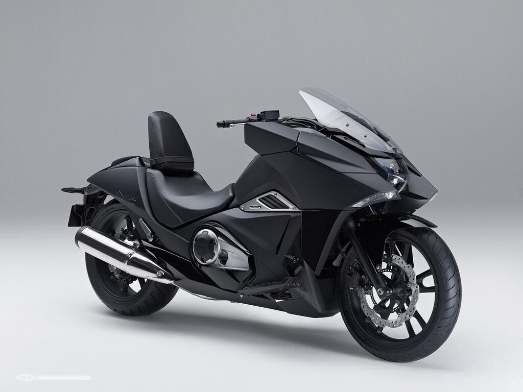 Honda NM4 Vultus : Une moto pour les non-motards