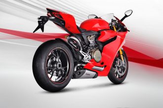 La ligne Akrapovic montée sur une Ducati 1199 Panigale