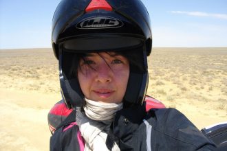 Mélusine Mallender, motarde du monde