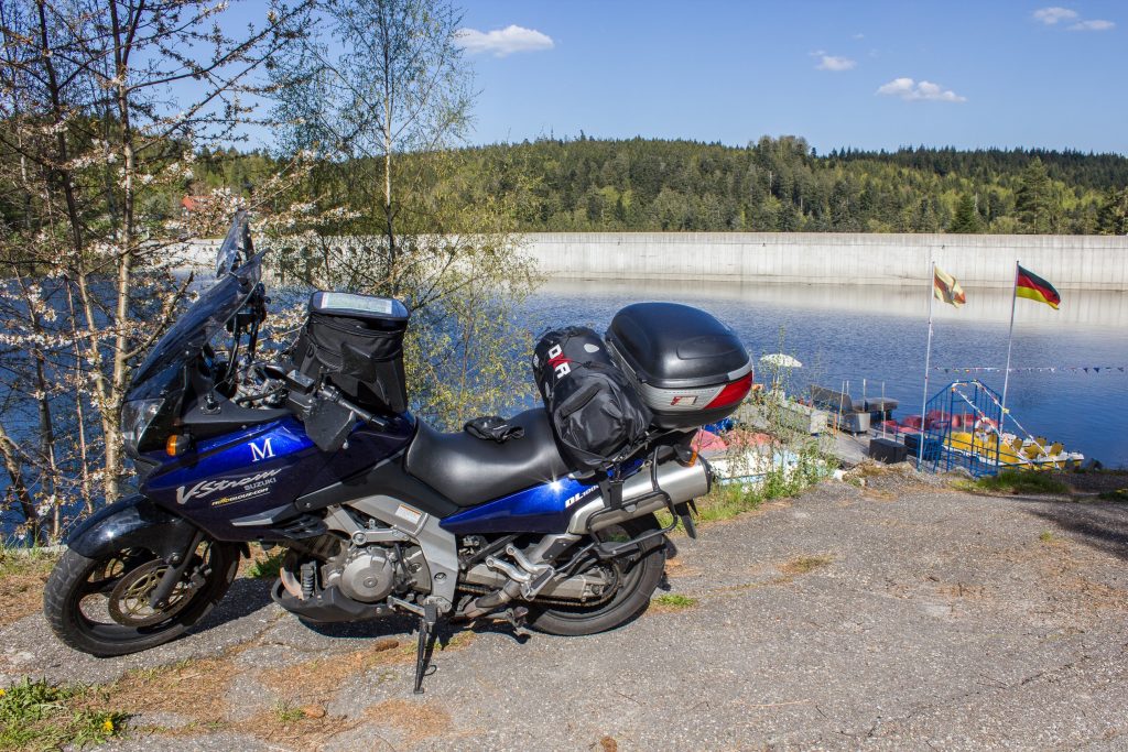 Un barrage au milieu de la Forêt Noire, l’occasion de faire une petite pause sympa!