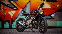 La Honda 600 Hornet modifiée par Jigsaw Customs Motorcycle