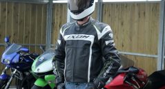 Le blouson moto Ixon Fueller Dry