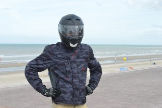 une veste très polyvalente qui pourra vous accompagner à toutes les saisons et par tous les temps