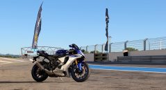 Yamaha YZF 1000 R1 2015 Motoblouz