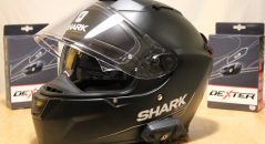 intercom en position sur Shark Speed R-2