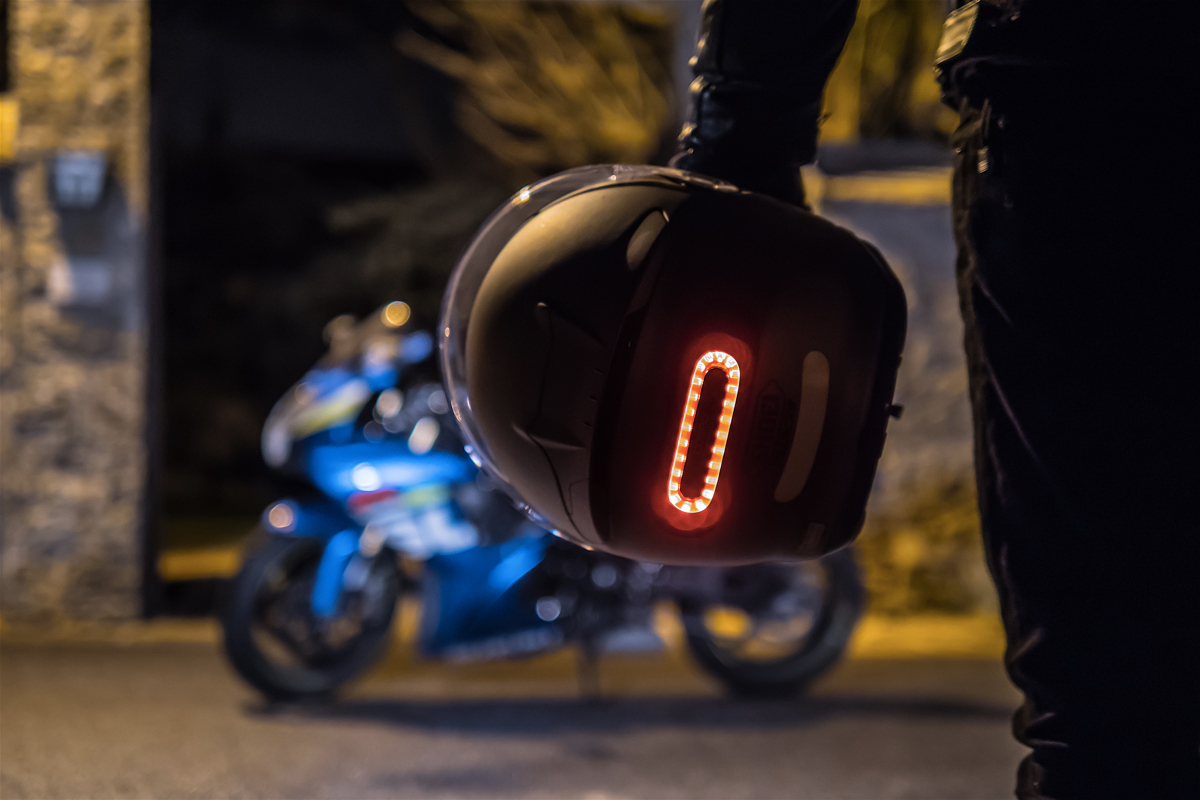 Vente en gros Feu De Frein Pour Casque De Moto de produits à des