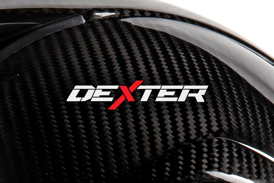 Trois casques en carbone chez Dexter pour 2017