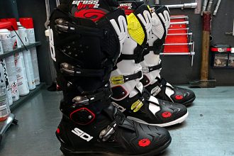 Sidi Crossfire 2 SRS essai d une r f rence parmi ls bottes cross