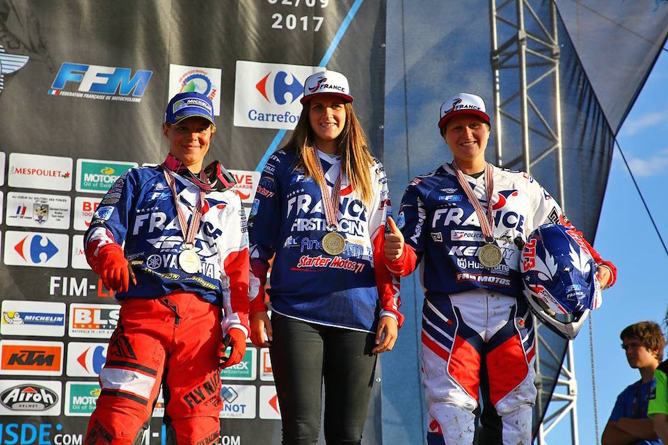 championnat du monde d’enduro 2017 : Médaille de bronze pour l'équipe de France féminine d'enduro. photo FFM.