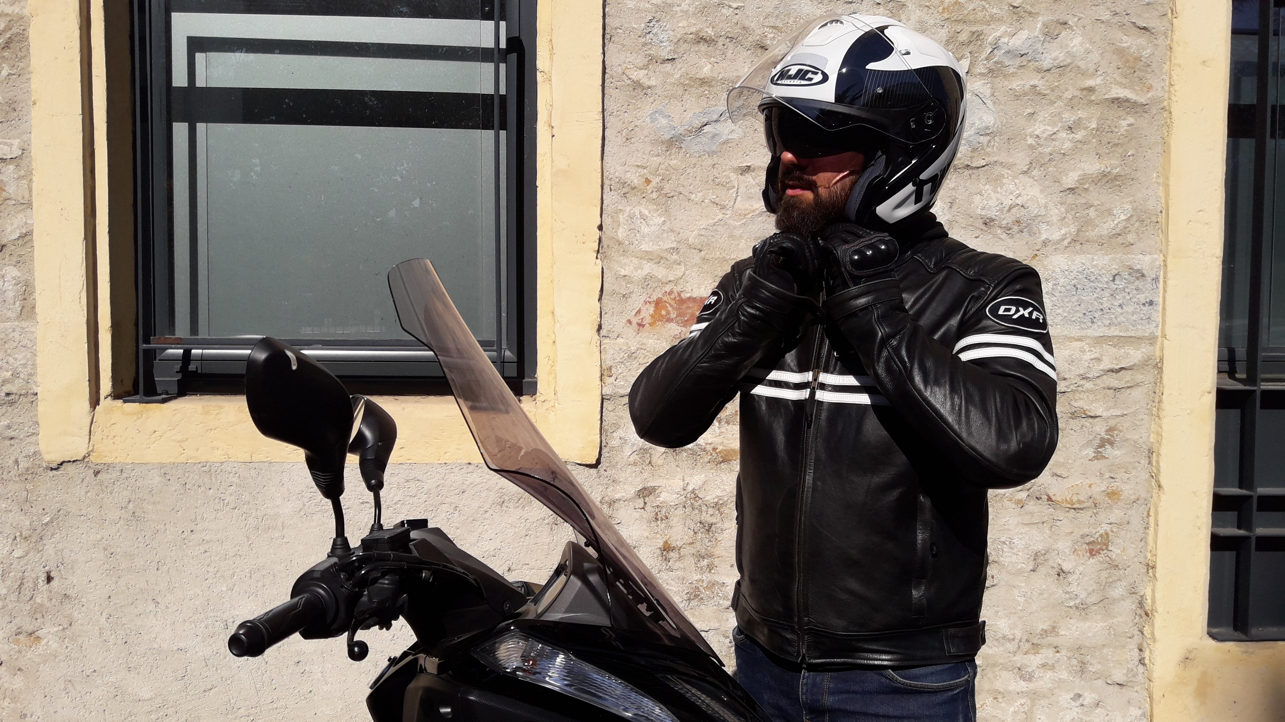 Casque HJC FG Jet, l'essai en images sur Motoblouz