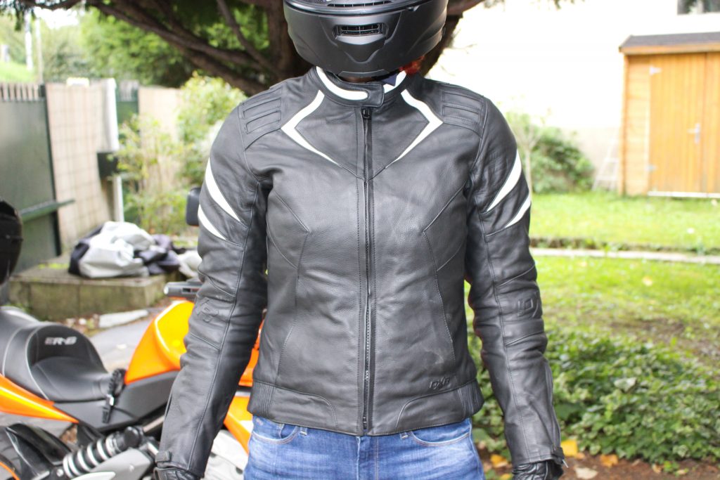 Blouson moto DXR Diva Racer : un blouson roadster.