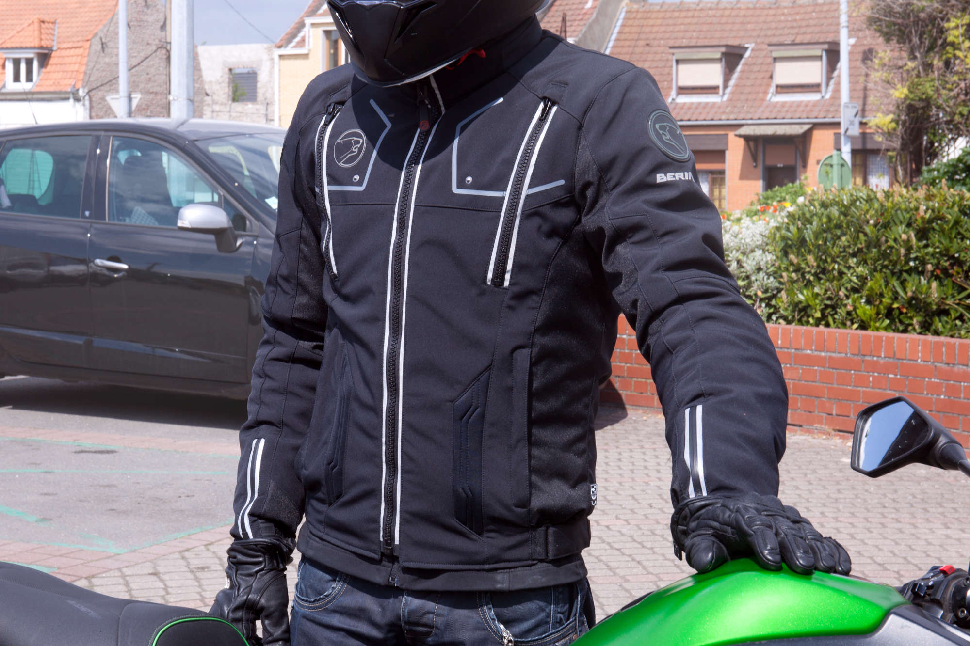 sur chaussure moto pluie