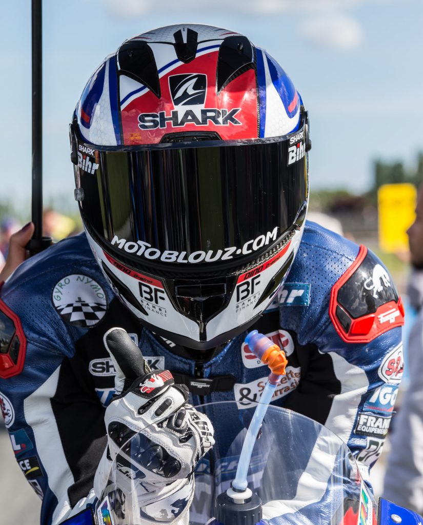 Le domaine du Shark Race-R Pro, c’est avant tout la piste !