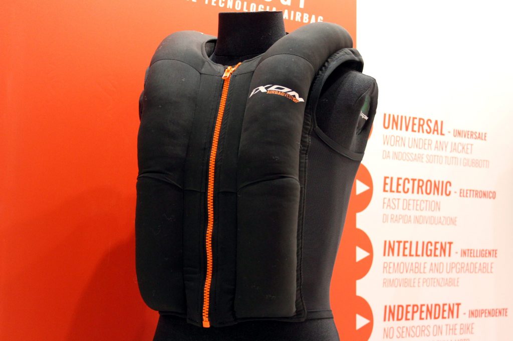 L’airbag Ixon, autonome, accessible et à porter sous votre blouson !