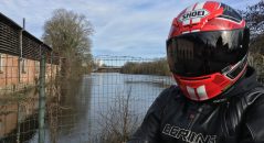 Le Shoei NXR, un casque sport-touring