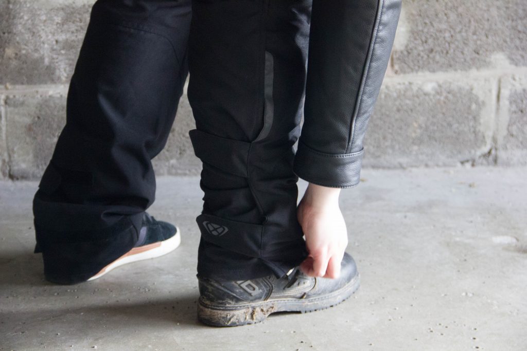Avec des bottes adventure