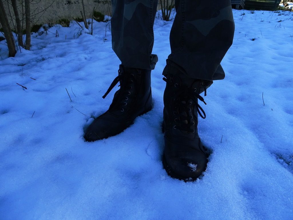 La neige paralyse la France mais pas les demi-bottes Falco Aviator