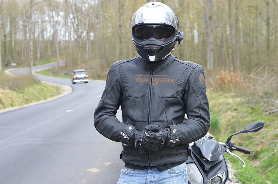 Blouson Furygan Sherman, l'essai en images sur Motoblouz