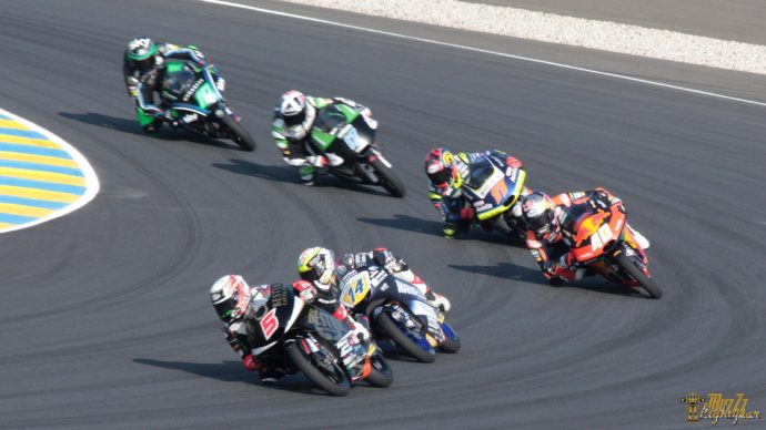 Chez les Moto 3, la grosse attaque c'est dès le Warm-Up!