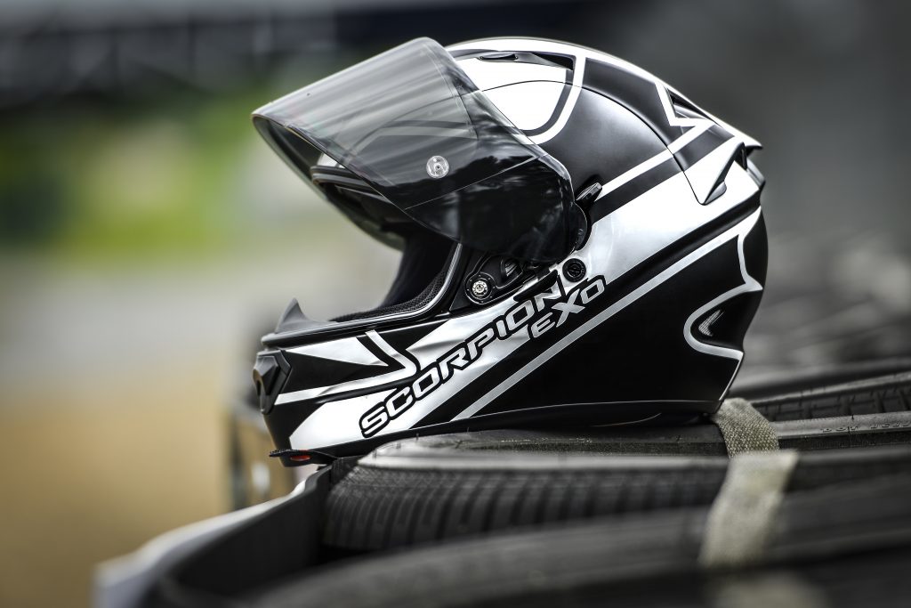 Scorpion EXO 1200 AIR Profil