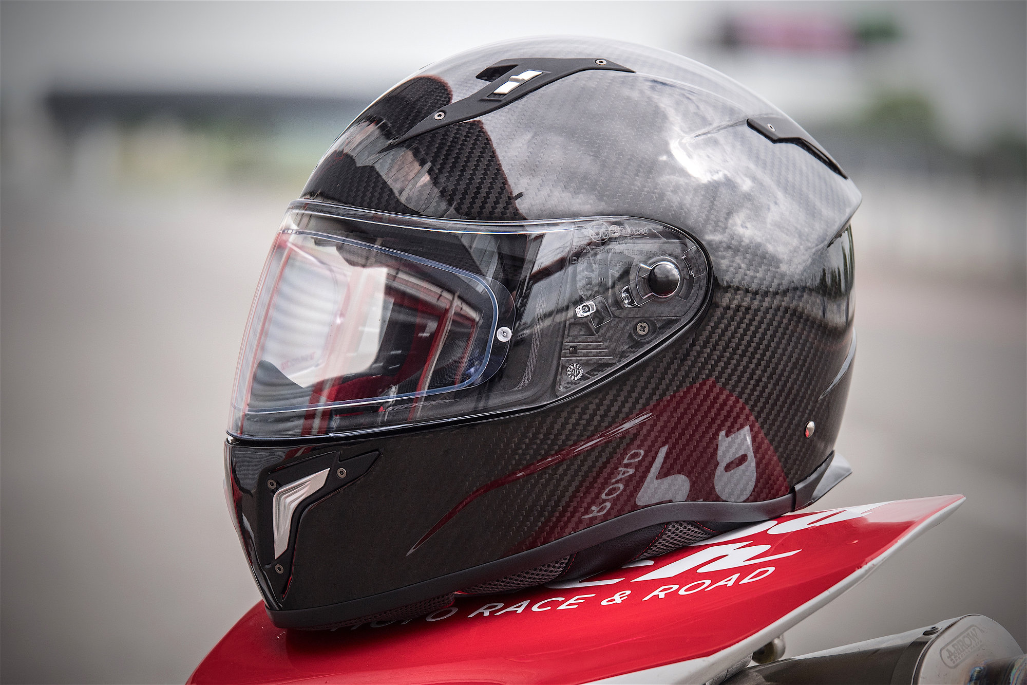 Le casque jet, le plus sympa des casques moto ?