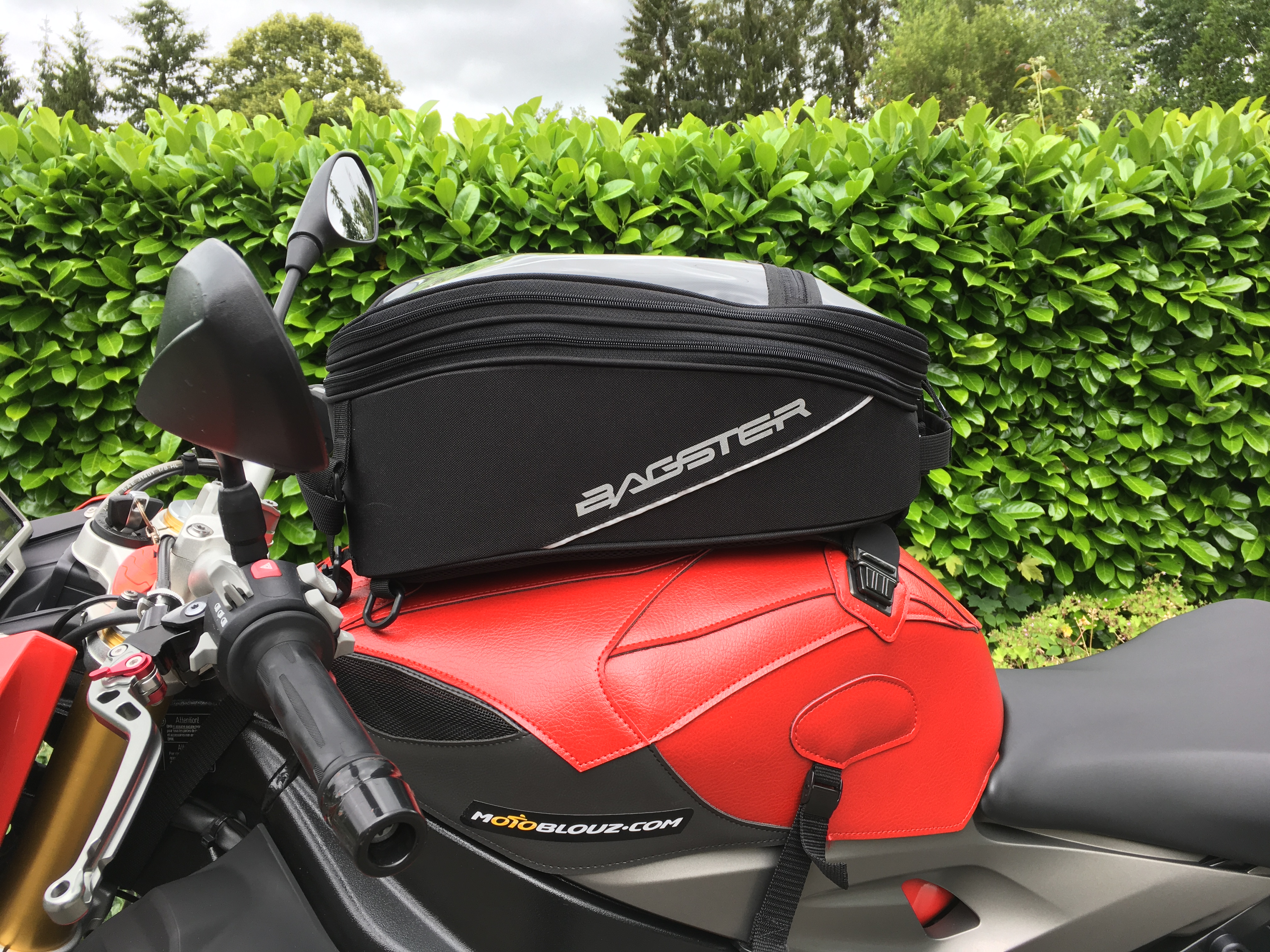 WOSAWE Sac De Réservoir De Moto, Sac De Selle Arrière Extensible  Imperméable avec Housse de Pluie pour Casque de Moto