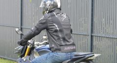 Le blouson Bering Mistral, sur la moto