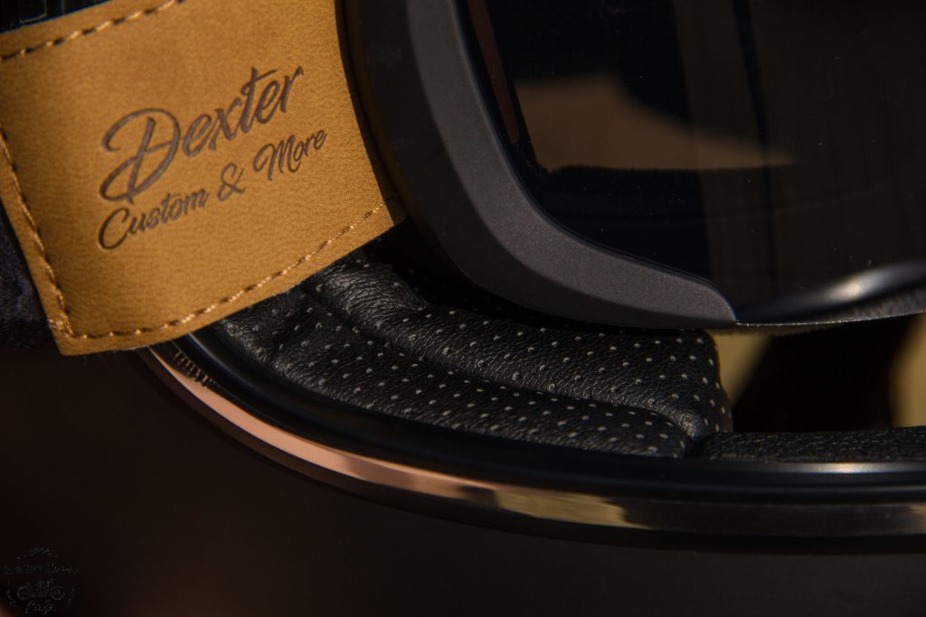 L’intérieur du casque Dexter Marty en cuir micro-perforé