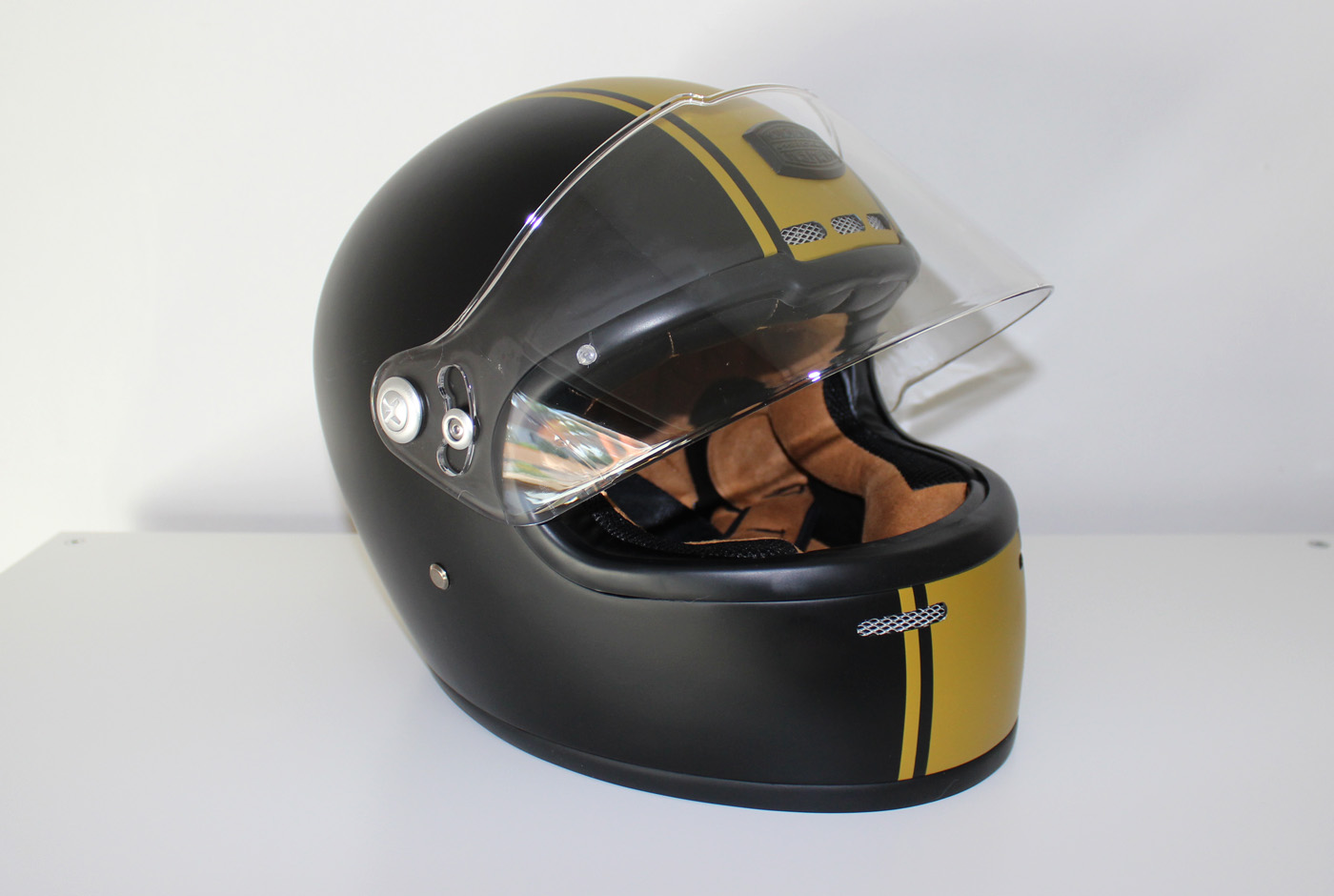 test-casque-retro-astone-GT-retro-motoblouz-3.jpg