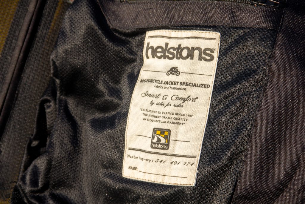 Étiquette imprimée à l&rsquo;intérieur du Blouson Helstons Modelo Mesh