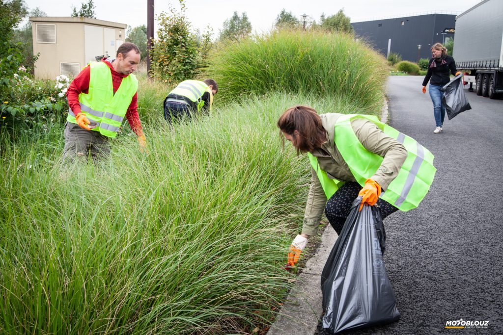 Le 13 septembre, au paddock de Carvin, l’équipe Motoblouz participait au World CleanUp Day !