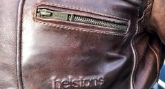 Détails et finitions du blouson Helstons Reno