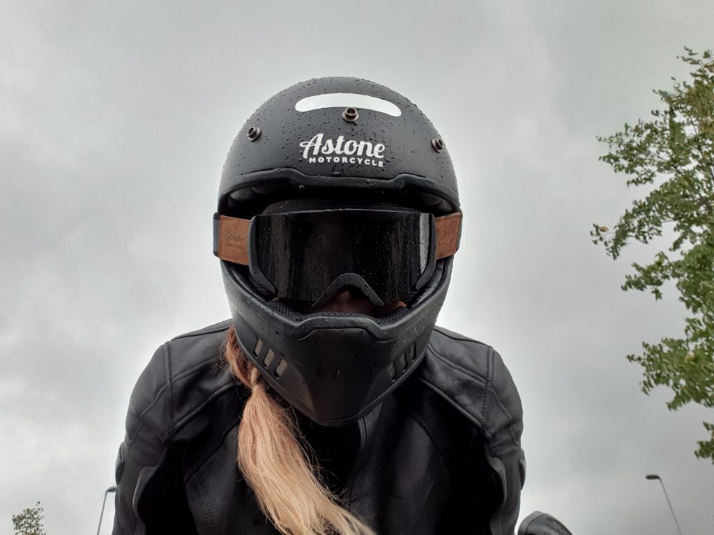 Casque Moto femme Noir - S448 | Le pratique du Motard