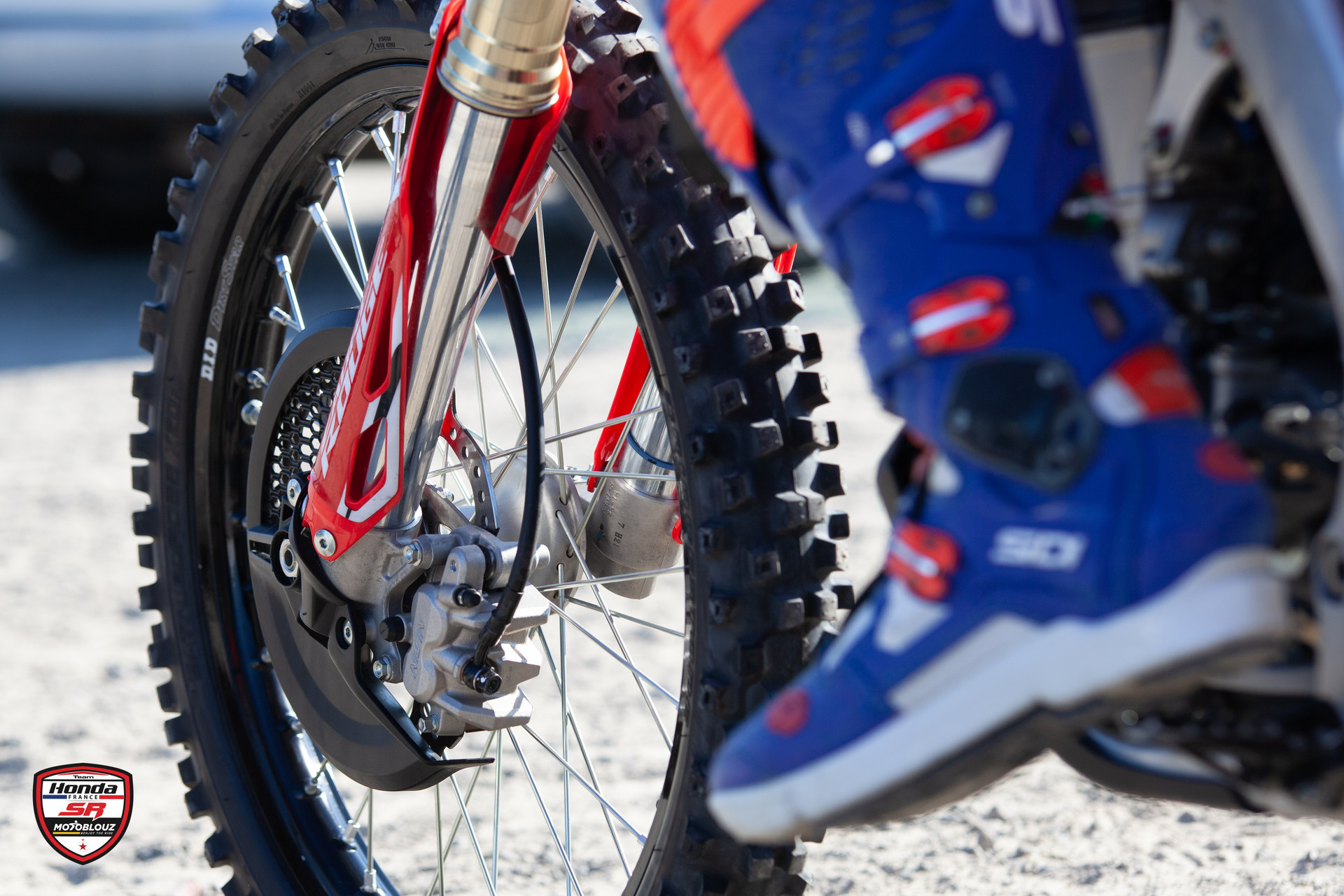 Produits préconisés par les pilotes du Team Honda Motoblouz SR
