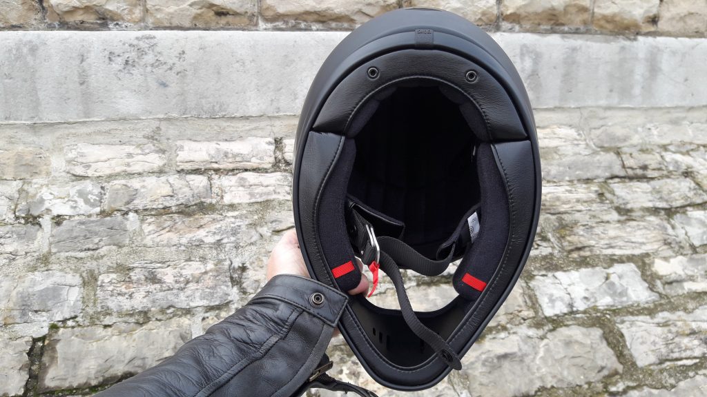 Casque Shoei EX-ZERO : tout est pleinement fonctionnel