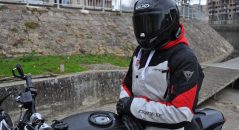 La veste Dainese TEMPEST 2 D-DRY pour affronter les éléments