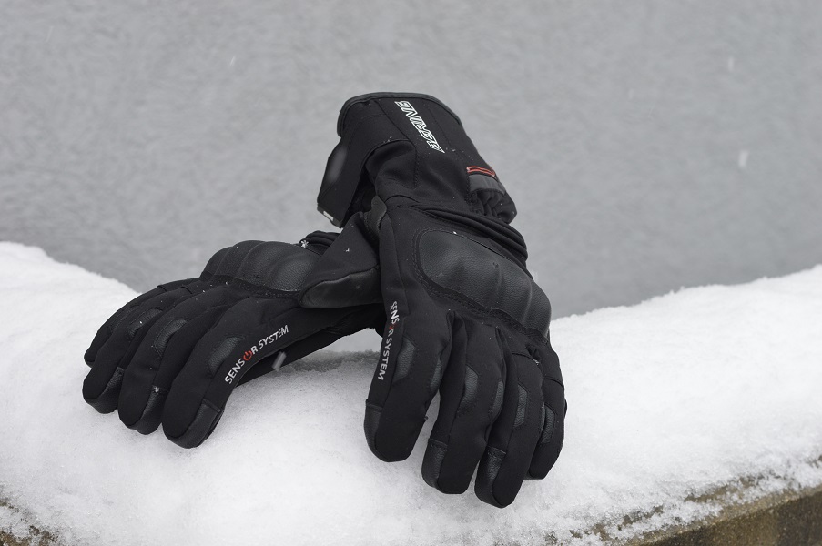 Les gants hiver Bering Kayak sur neige