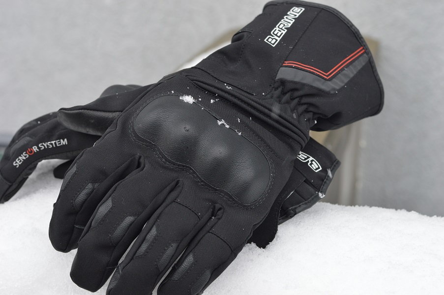 Gants de moto : comparatif , guide d'achat, test et avis