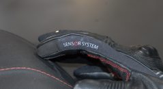 Sensor System sur les gants Bering Arkade