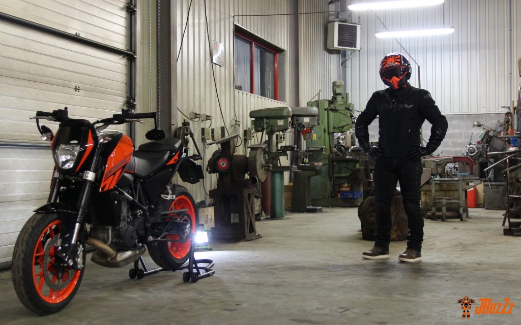 Le blouson Ixon Cobra en détails