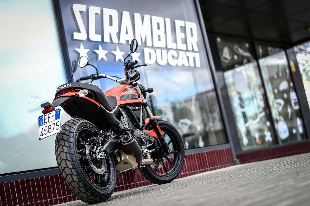 Ducati Scrambler Sixty2