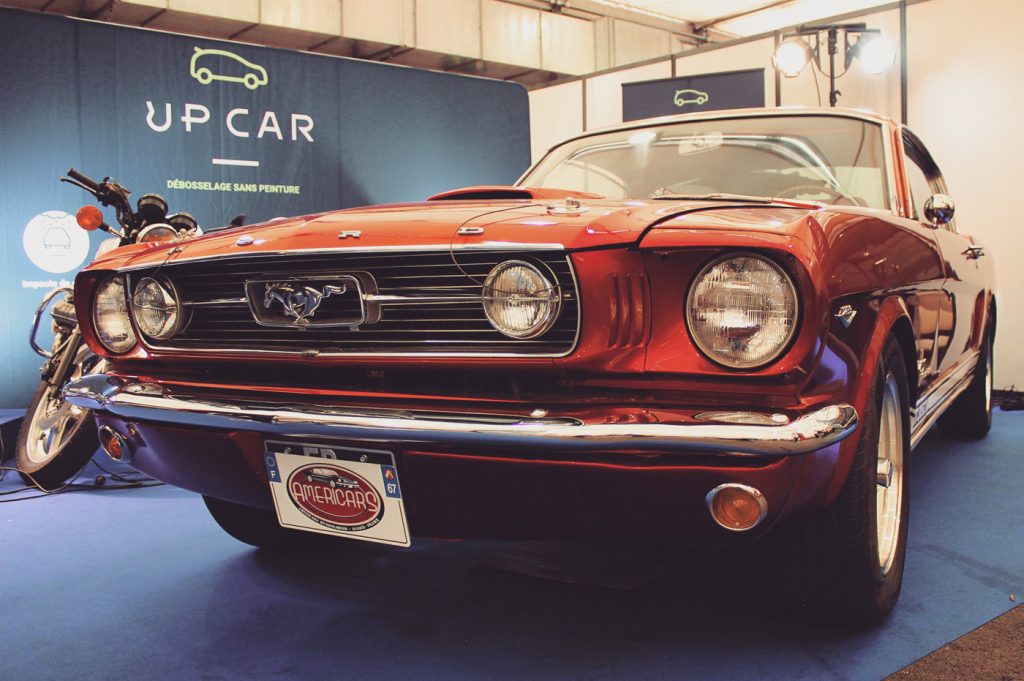 Une des Ford Mustang du salon, mon rêve !