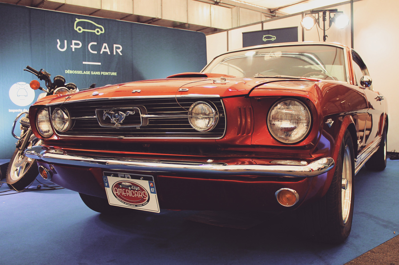 Une des Ford Mustang du salon, mon rêve !