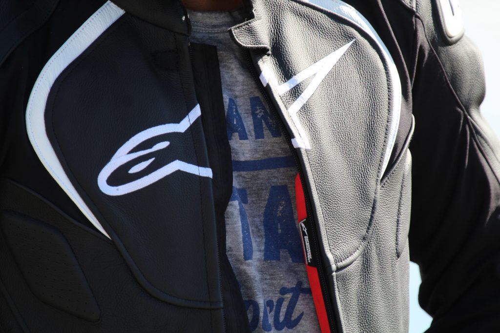 ALPINESTARS JAWS RAPPROCHÉ