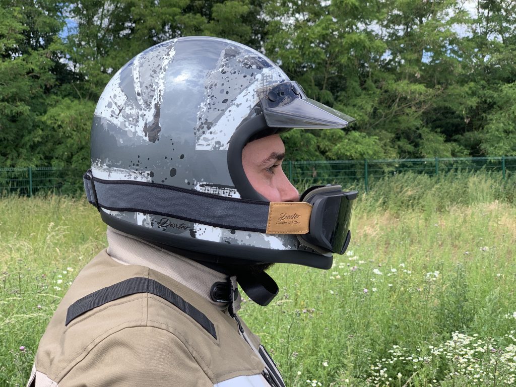 Vue de profil du casque Dexter Emmet Rosbif