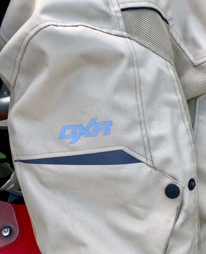 visibilité des manches blouson DXR R-Stroke