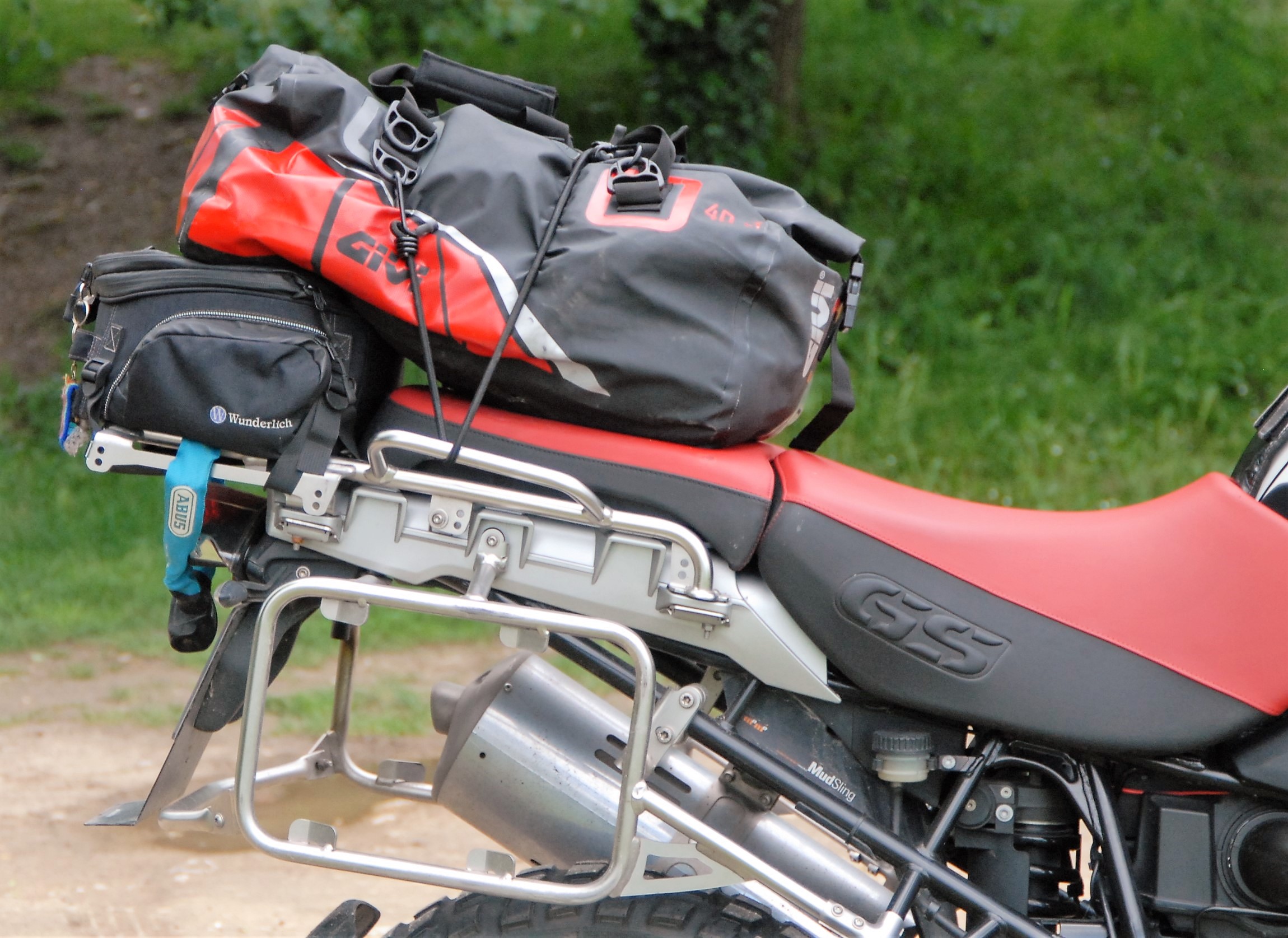 Equipement moto : sacs de voyage étanches par Givi