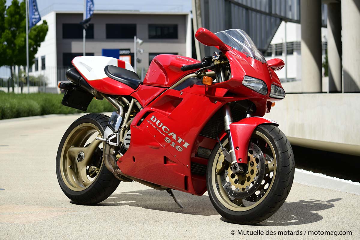 Ducati 916